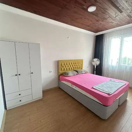 Izmir Apart 3 Apartment